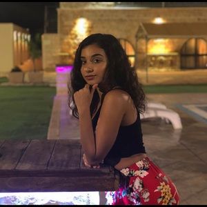 Meet your Posher, Emma